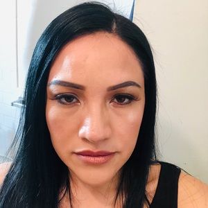 Meet your Posher, Reyna